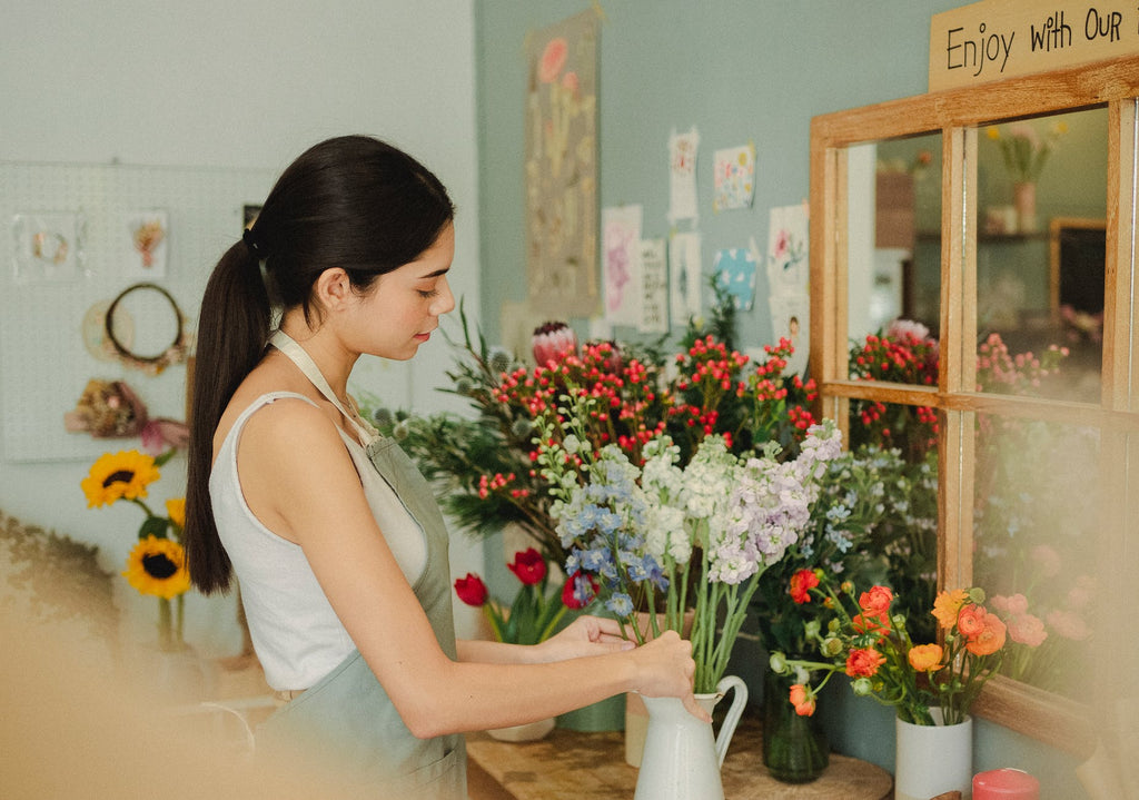 Designer's Choice Vase Arrangement - Beaudry Flowers